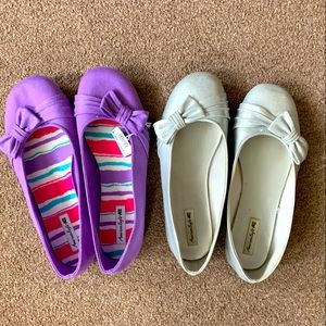 2 pairs bundle American Eagle Payless Girl’s flats. Size 5.5 Big girls
